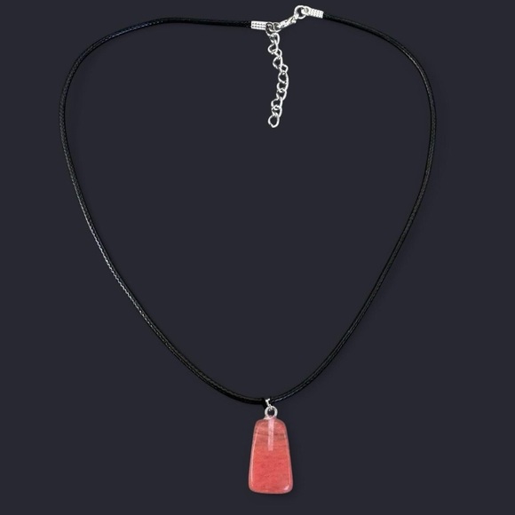 Cherry Quartz Pendant Necklace - Picture 3 of 5